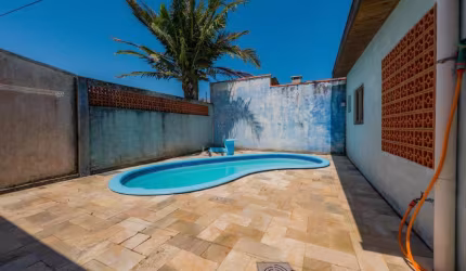 Casa para Venda em Tramandaí, Nordeste, 3 dormitórios, 3 banheiros, 2 vagas