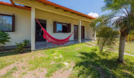 Casa para Venda em Imbé, PRESIDENE, 3 dormitórios, 2 banheiros, 3 vagas