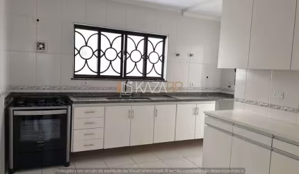 Casa com 3 dormitórios para alugar, 182 m² por R$ 6.536,00/mês - Vila Santista - Atibaia/SP