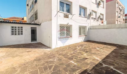 Apto com Pátio/Garden no São Sebastião