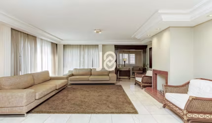 Apartamento 4 suítes em andar alto no Batel - J8