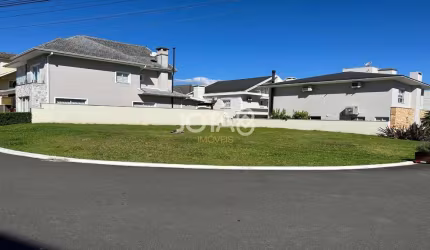 Terreno de esquina em condomínio no São Braz - J8