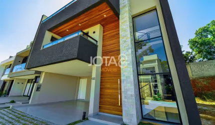 Casa nova com 3 suites, próximo ao Parque Tanguá!