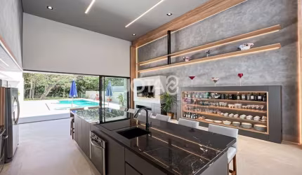 Casa em Condomínio Santa Felicidade 4 Suítes - J8