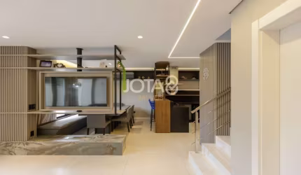 Sobrado finamente decorado com tres quartos - J8