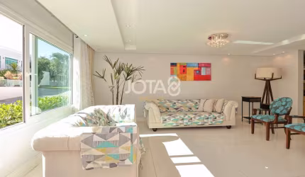 Casa pronta para morar pertinho do Parque Barigui!