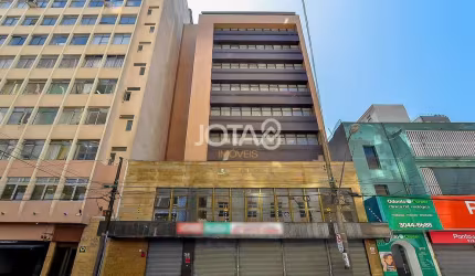 Excelente prédio comercial no Centro - J8 Imóveis