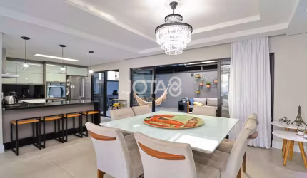 Casa em condomínio moderna e aconchegante