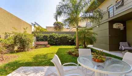 Casa 4 Suítes 5 Vagas Jardim Social - J8