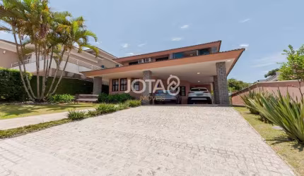 Casa em condomínio com 4 Suítes- JOTA8