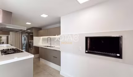 Apartamento com 3 suítes e 3 vagas no Ecoville