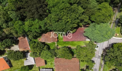 Excelente Terreno com 1.000 m2 na Rua Paulo Gorski