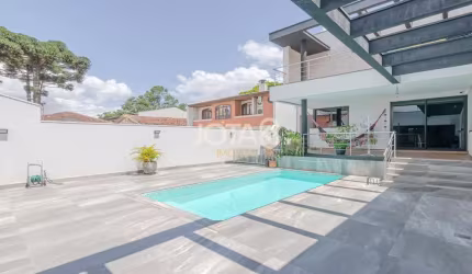 Casa com 3 quartos sendo 01 suíte em rua tranquila