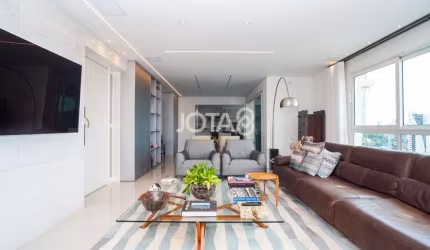 Apartamento 3 suítes no Alto da Glória - J8