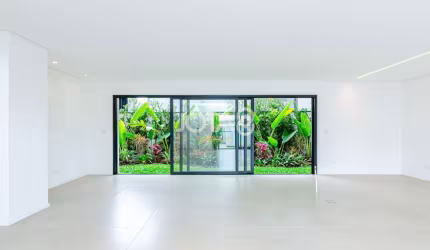 Casa em condomínio Campo Comprido - J8