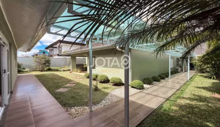 Casa em condomínio Colinas São Francisco J8