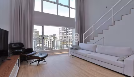Loft elegante no Batel Soho! - J8