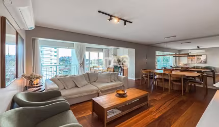 Apartamento de 3 quartos no Ecoville em cond Clube