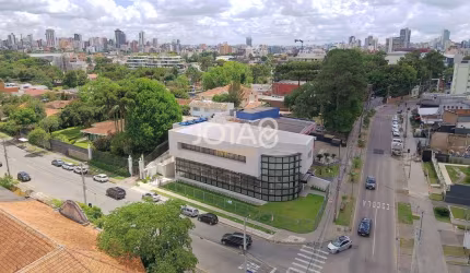 Excpecional ponto comercial em locação estratégica
