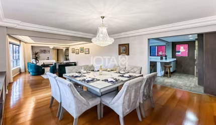 Apartamento de 4 quartos no Batel - J8 Imóveis