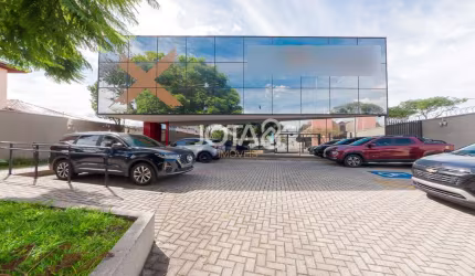 Comercial mobiliado de alto padrão nas Mercês - J8