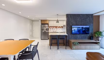 Apartamento mobiliado com 3 quartos no Cristo Rei