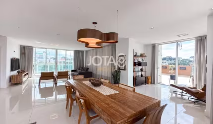 Cobertura Duplex no Champagnat - J8 Imóveis