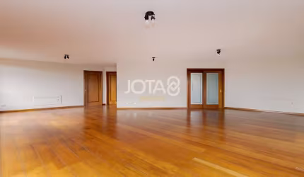 Apartamento Com 4 Quartos No Batel - JOTA8