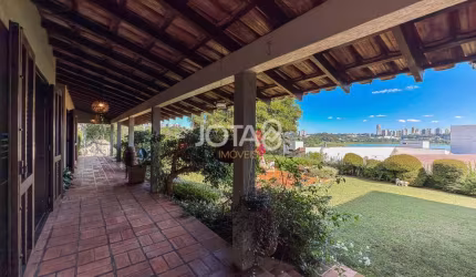 Casa térrea amplo quintal e vista Barigui - J8