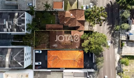 TERRENO (EIXO ESTRUTURAL) COM 520M² NO CABRAL - J8