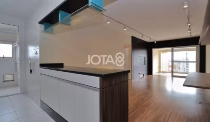 Apartamento com 2 quartos em Condomínio Clube - J8