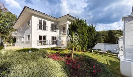 Linda casa no Vista Alegre - J8