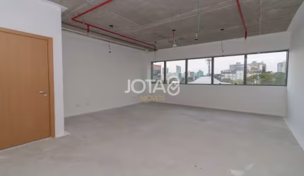 Sala comercial no DOC Castelo Batel - J8