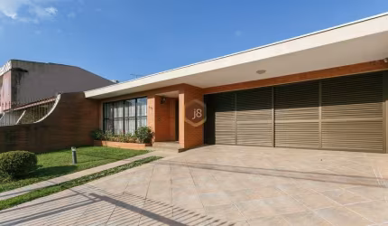 EXCELENTE CASA RESIDENCIAL NO JARDIM BOTÂNICO | J8