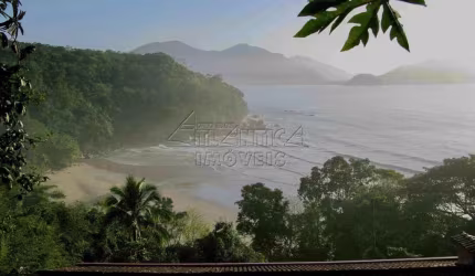 Casa com 6 dorms, Praia da Fortaleza, Ubatuba - R$ 5 mi, Cod: 3984