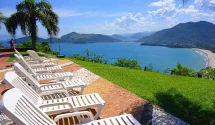 Apartamento com 3 dorms, Praia das Toninhas, Ubatuba - R$ 1.4 mi, Cod: 4133