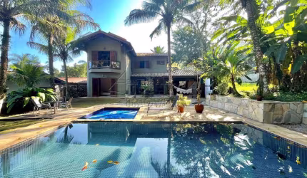 Casa de Condomínio com 4 dorms, Praia do Lázaro, Ubatuba - R$ 3.9 mi, Cod: 4256