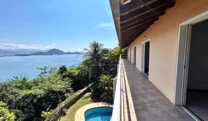 Casa de Condomínio com 5 quartos, Ponta das Toninhas, Ubatuba - R$ 3.85 mi, Cod: 4404