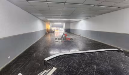 Salão comercial muito bem localizado em Mauá.