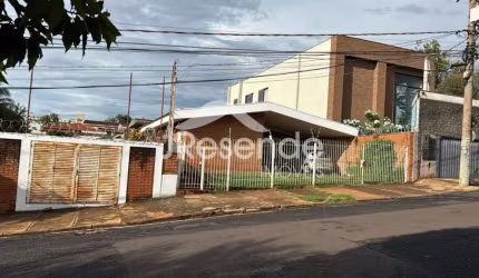 Casa e terreno comerciais 816 metros
