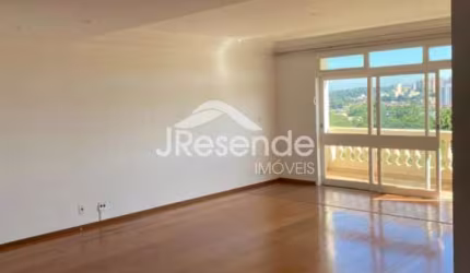 Apartamento á venda em Frente ao Parque Luiz Roberto Jábali (Curupira).