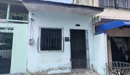 VENDO CASA PRÓXIMO AO LIDER DA QUINTINO