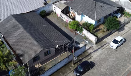 Casa para Venda lote com 288 metros quadrados com 2 quartos sendo 1 Suite Gravatá - Navegantes - SC