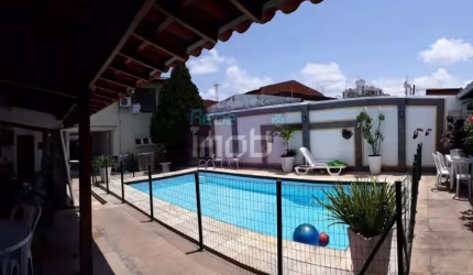 Casa na Farolândia com piscina