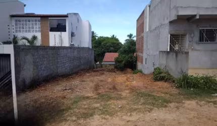 Lote no Santa Lúcia
