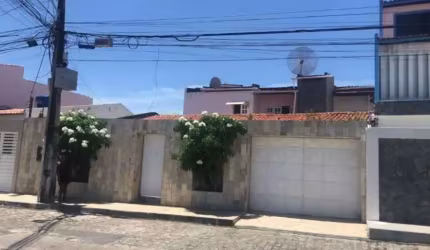 Casa Duplex no Pereira Lobo