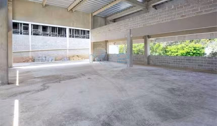 Excelente Oportunidade de Negócio Imobiliário no Jardim  Montesano - Itapecerica da Serra/SP.  Área