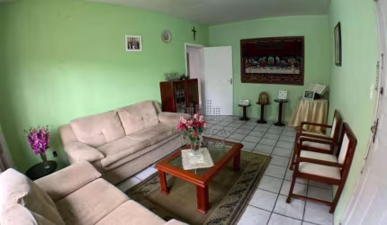 Ótima Casa, com 4 Quartos, 1 Suíte - Campinas, São José/SC.