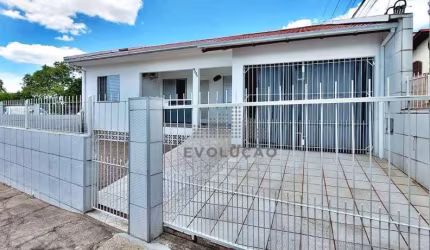 CASA 02 Quartos, Terreno, 02 Vagas - Centro - Santa Catarina