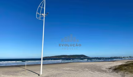 TERRENO À VENDA PRAIA DA PINHEIRA  SC